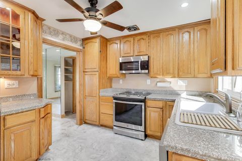 Tiny photo for 828 Dell Road, Northbrook, IL 60062 (MLS # 12518124)