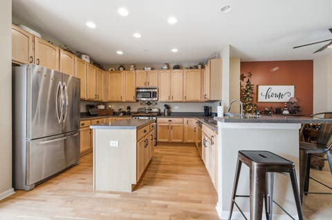 Tiny photo for 1165 Comiskey Avenue #1165, North Aurora, IL 60542 (MLS # 12731332)