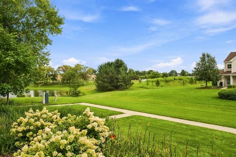 Tiny photo for 1165 Comiskey Avenue #1165, North Aurora, IL 60542 (MLS # 12731332)