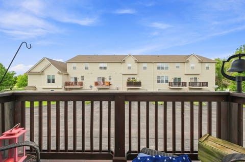 Tiny photo for 1165 Comiskey Avenue #1165, North Aurora, IL 60542 (MLS # 12731332)