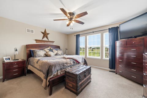 Tiny photo for 1165 Comiskey Avenue #1165, North Aurora, IL 60542 (MLS # 12731332)