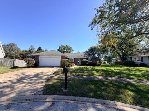Tiny photo for 690 E VICKSBURG Court, Bourbonnais, IL 60914 (MLS # 12778474)