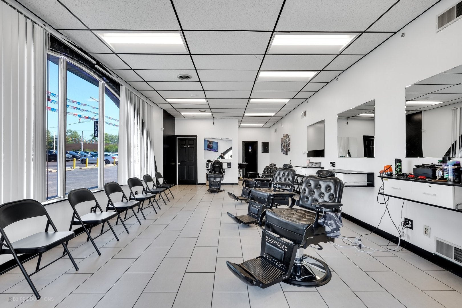 710 W Lincoln Highway