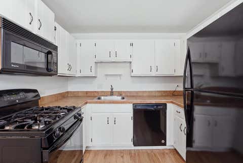 Tiny photo for 124 Fairlane Court #D, Bloomingdale, IL 60108 (MLS # 12729937)