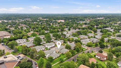 Tiny photo for 124 Fairlane Court #D, Bloomingdale, IL 60108 (MLS # 12729937)
