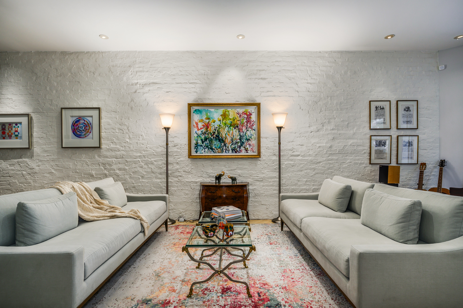 2729 N Hampden Court