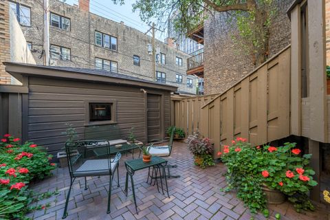 Tiny photo for 2729 N Hampden Court, Chicago, IL 60614 (MLS # 12526224)