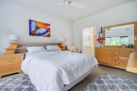 Tiny photo for 986 W Stonehedge Drive, Addison, IL 60101 (MLS # 12495339)