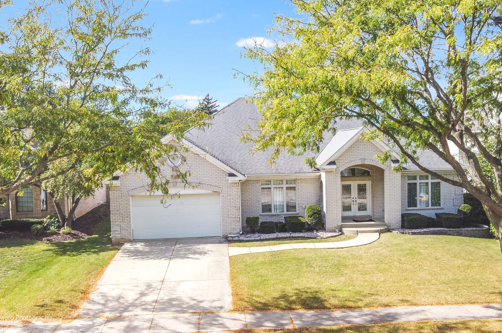 986 W Stonehedge Drive