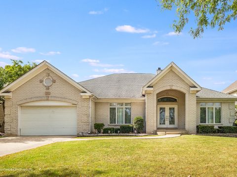 Photo of 986 W Stonehedge Drive, Addison, IL 60101 (MLS # 12495339)