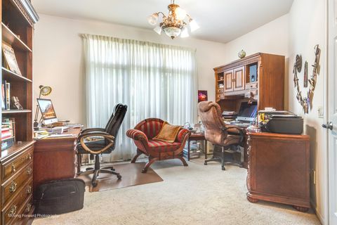 Tiny photo for 986 W Stonehedge Drive, Addison, IL 60101 (MLS # 12495339)