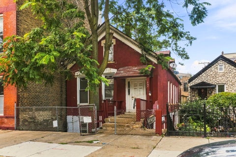 Photo of 1426 W Cullerton Street, Chicago, IL 60608 (MLS # 12737384)