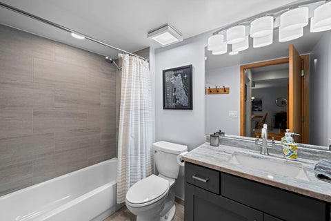 Tiny photo for 5360 N Lowell Avenue #511, Chicago, IL 60630 (MLS # 12739986)