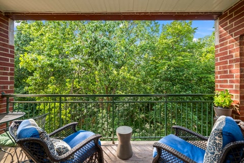 Tiny photo for 5360 N Lowell Avenue #511, Chicago, IL 60630 (MLS # 12739986)
