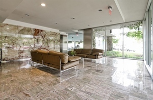 800 Elgin Road PH19