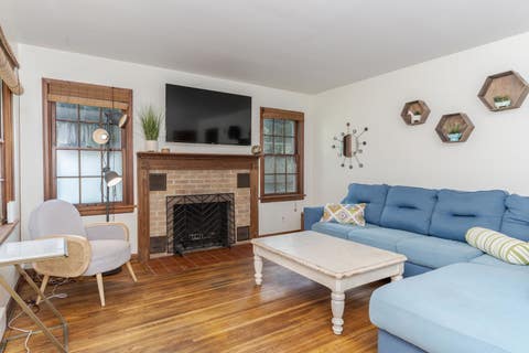 Tiny photo for 821 Normal Avenue, Normal, IL 61761 (MLS # 12689362)