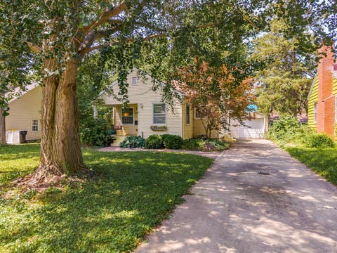 Tiny photo for 821 Normal Avenue, Normal, IL 61761 (MLS # 12689362)
