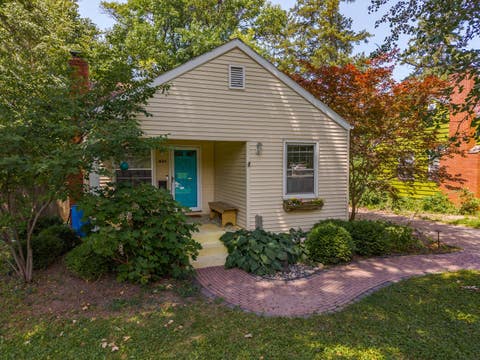 Tiny photo for 821 Normal Avenue, Normal, IL 61761 (MLS # 12689362)