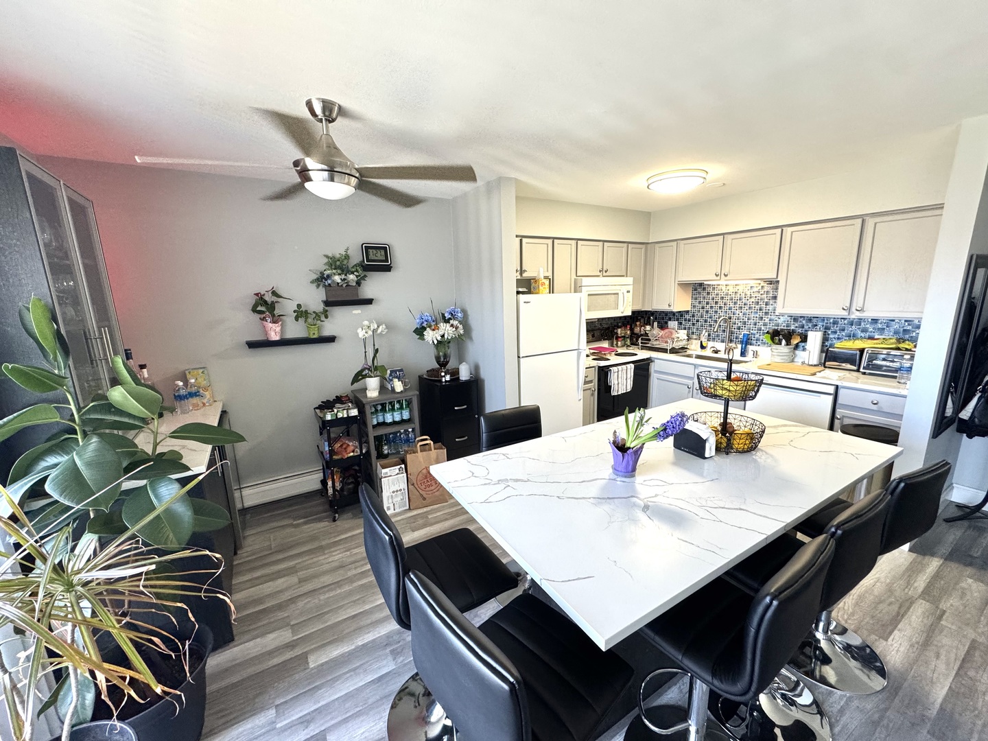 259 W Court Of Shorewood 2A