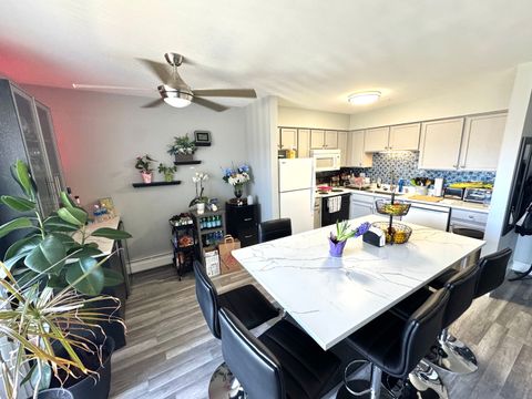 Tiny photo for 259 W Court Of Shorewood #2A, Vernon Hills, IL 60061 (MLS # 12582309)