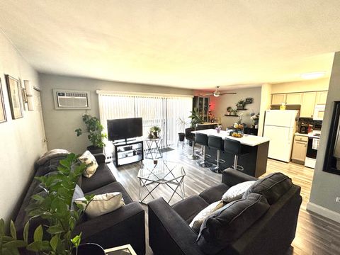 Tiny photo for 259 W Court Of Shorewood #2A, Vernon Hills, IL 60061 (MLS # 12582309)