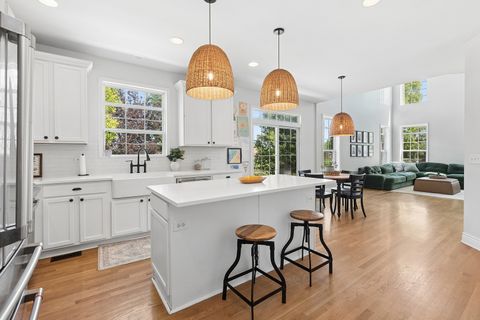 Tiny photo for 230 Ian Avenue, New Lenox, IL 60451 (MLS # 12672642)