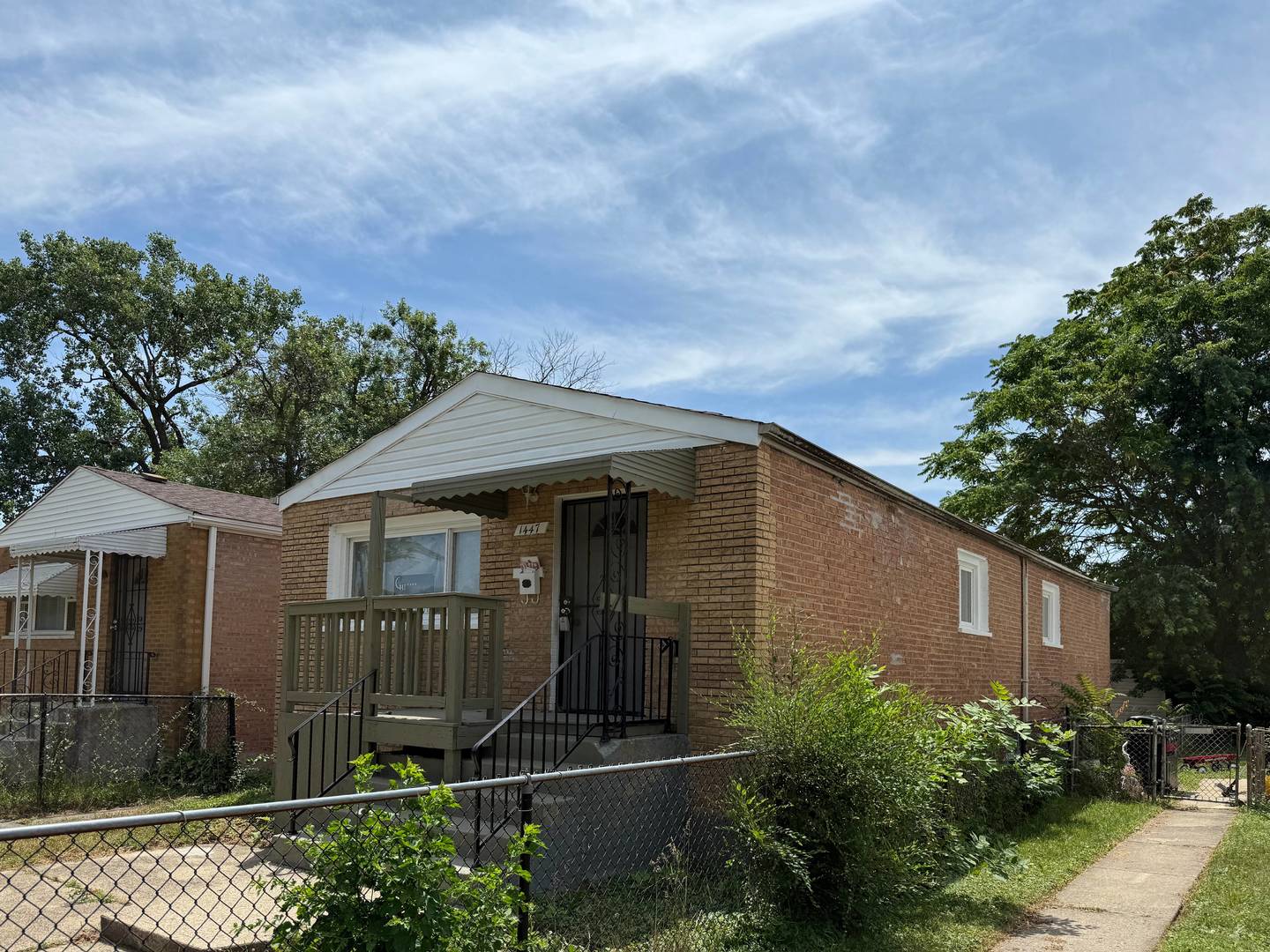 1447 W 114th Place