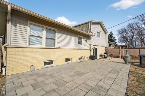 Tiny photo for 6331 Arcadia Drive, Tinley Park, IL 60477 (MLS # 12573147)