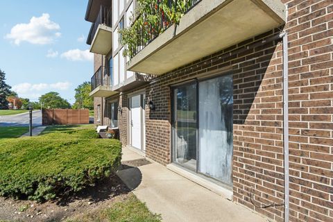 Tiny photo for 1751 S Washington Street #1, Naperville, IL 60565 (MLS # 12464572)