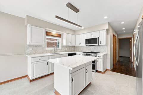 Tiny photo for 11625 S Avenue L, Chicago, IL 60617 (MLS # 12728944)