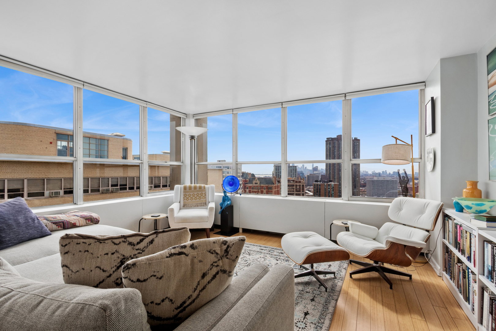 655 W IRVING PARK Road 2301