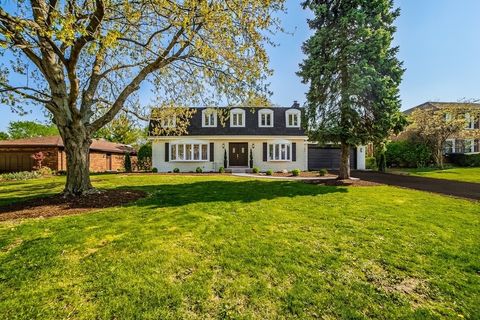 Photo of 19W071 Avenue Chateaux, Oak Brook, IL 60523 (MLS # 12628386)