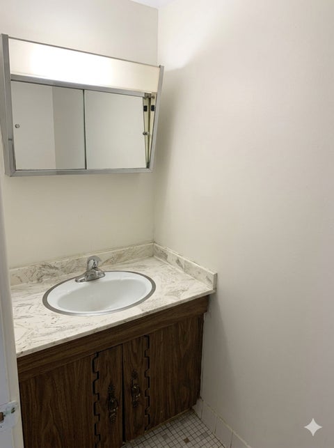 Tiny photo for 1301 S Finley Road #222, Lombard, IL 60148 (MLS # 12695724)