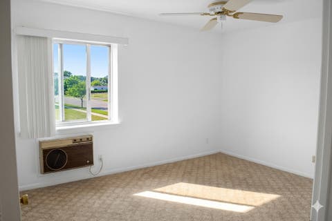 Tiny photo for 1301 S Finley Road #222, Lombard, IL 60148 (MLS # 12695724)