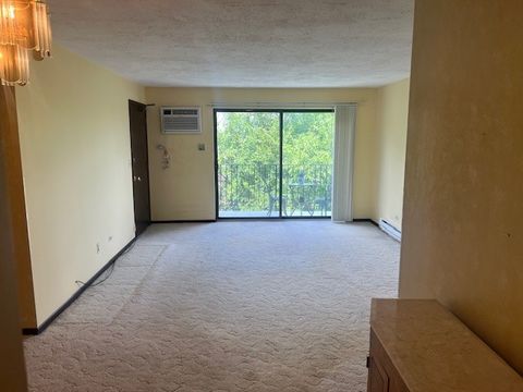 Tiny photo for 1010 Judson Street #2B, Bensenville, IL 60106 (MLS # 12487088)
