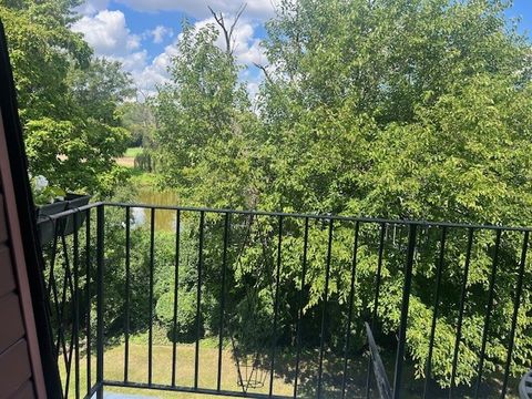 Tiny photo for 1010 Judson Street #2B, Bensenville, IL 60106 (MLS # 12487088)