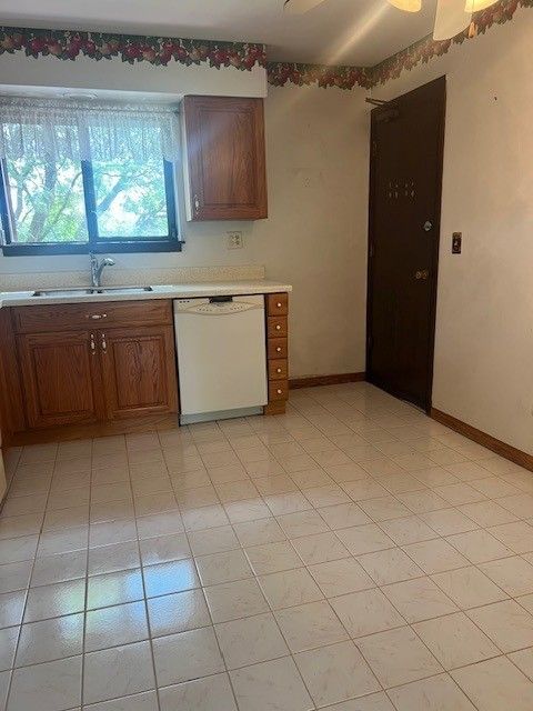 Tiny photo for 1010 Judson Street #2B, Bensenville, IL 60106 (MLS # 12487088)