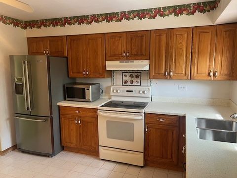 Tiny photo for 1010 Judson Street #2B, Bensenville, IL 60106 (MLS # 12487088)