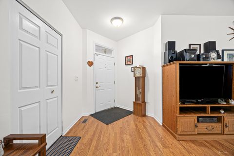 Tiny photo for 21108 W Cypress Court, Plainfield, IL 60544 (MLS # 12491553)