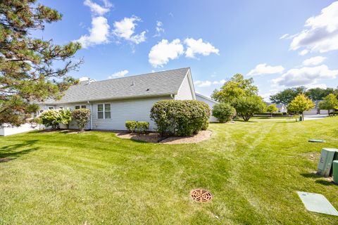 Tiny photo for 21108 W Cypress Court, Plainfield, IL 60544 (MLS # 12491553)