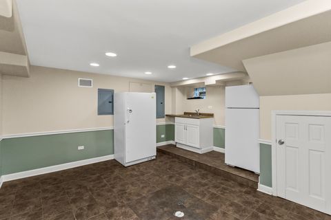 Tiny photo for 2236 Ridge Avenue, Evanston, IL 60201 (MLS # 12454789)