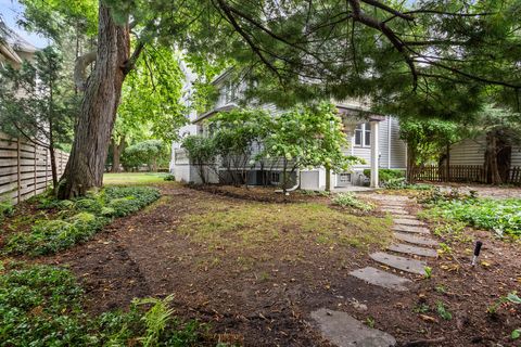 Tiny photo for 2236 Ridge Avenue, Evanston, IL 60201 (MLS # 12454789)