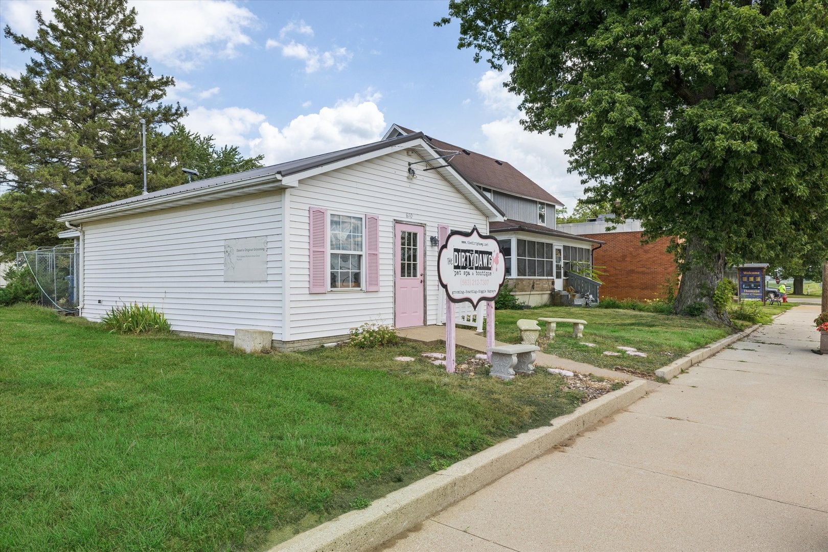 810 Main Street