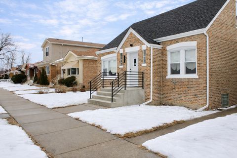 Tiny photo for 12527 S Lowe Avenue, Chicago, IL 60628 (MLS # 12565327)