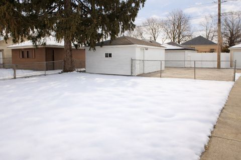 Tiny photo for 12527 S Lowe Avenue, Chicago, IL 60628 (MLS # 12565327)