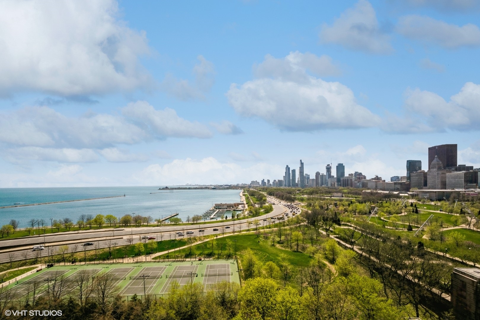400 E randolph Street 1611