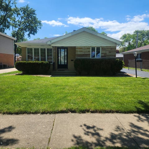 Photo of 3859 153rd Street, Midlothian, IL 60445 (MLS # 12647650)