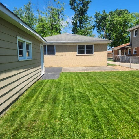 Tiny photo for 3859 153rd Street, Midlothian, IL 60445 (MLS # 12647650)