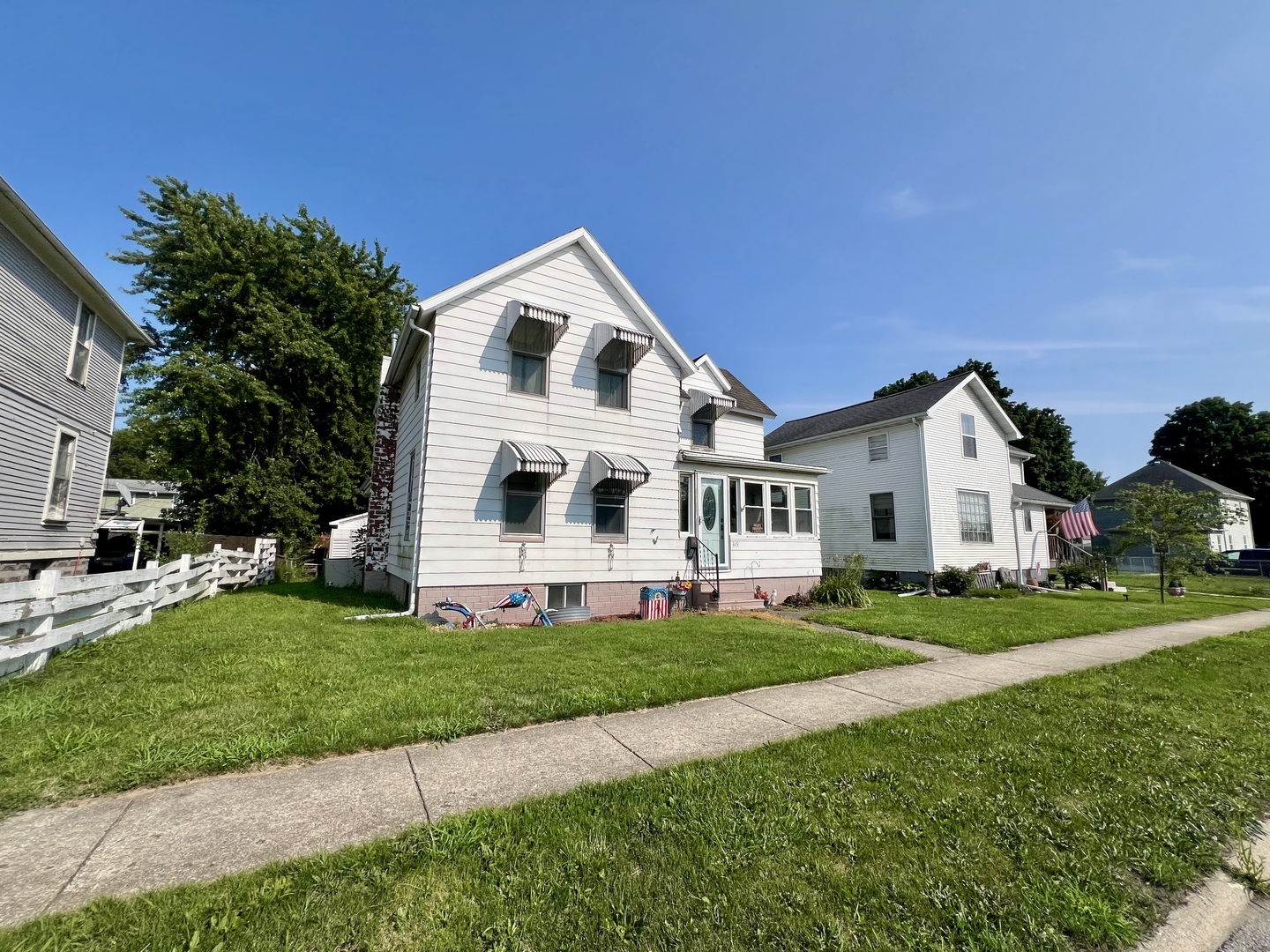 319 S Railroad Avenue