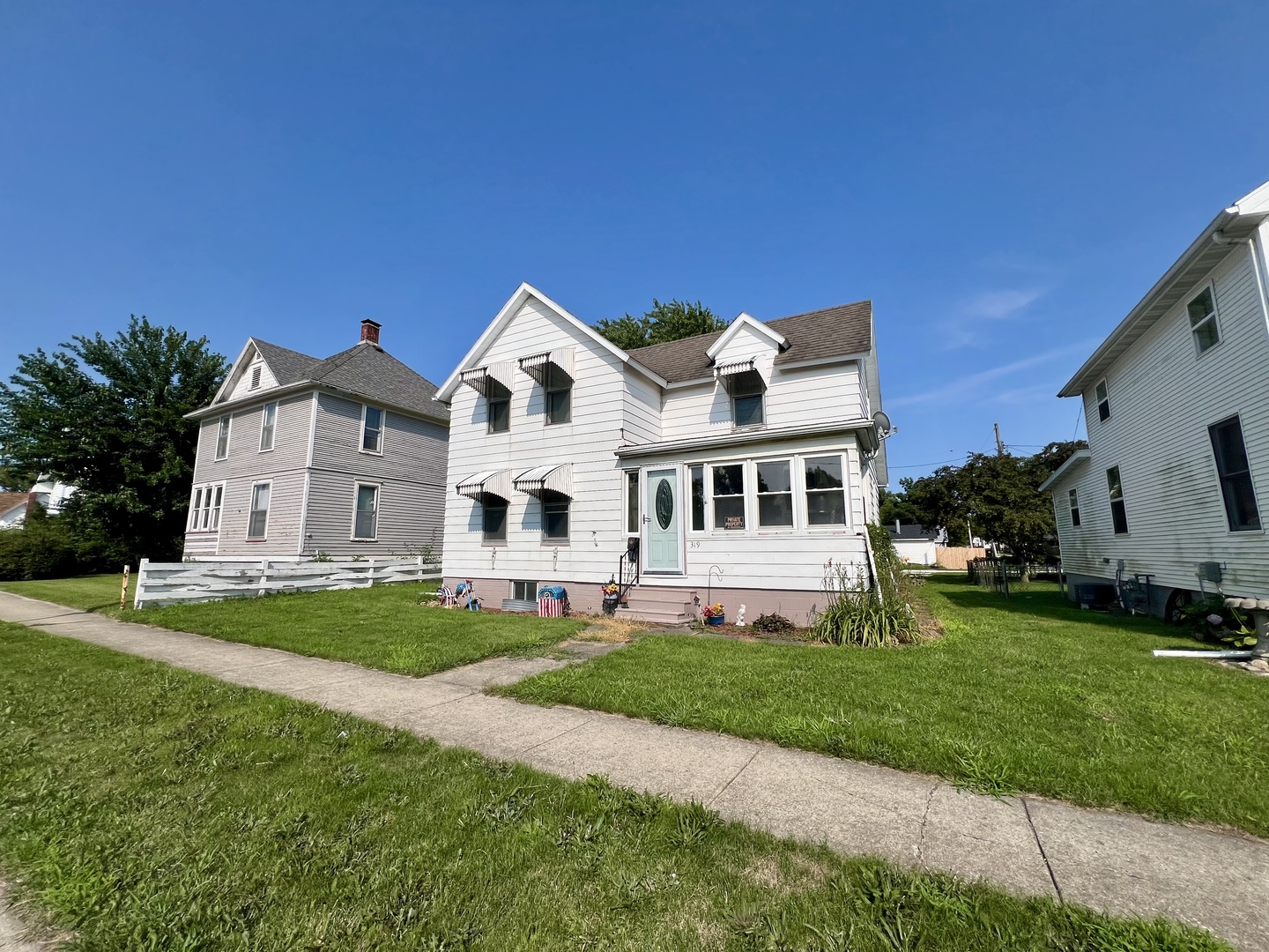 319 S Railroad Avenue